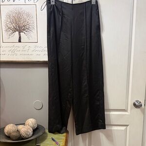 Women’s DKNY black wide leg with crease dress pants